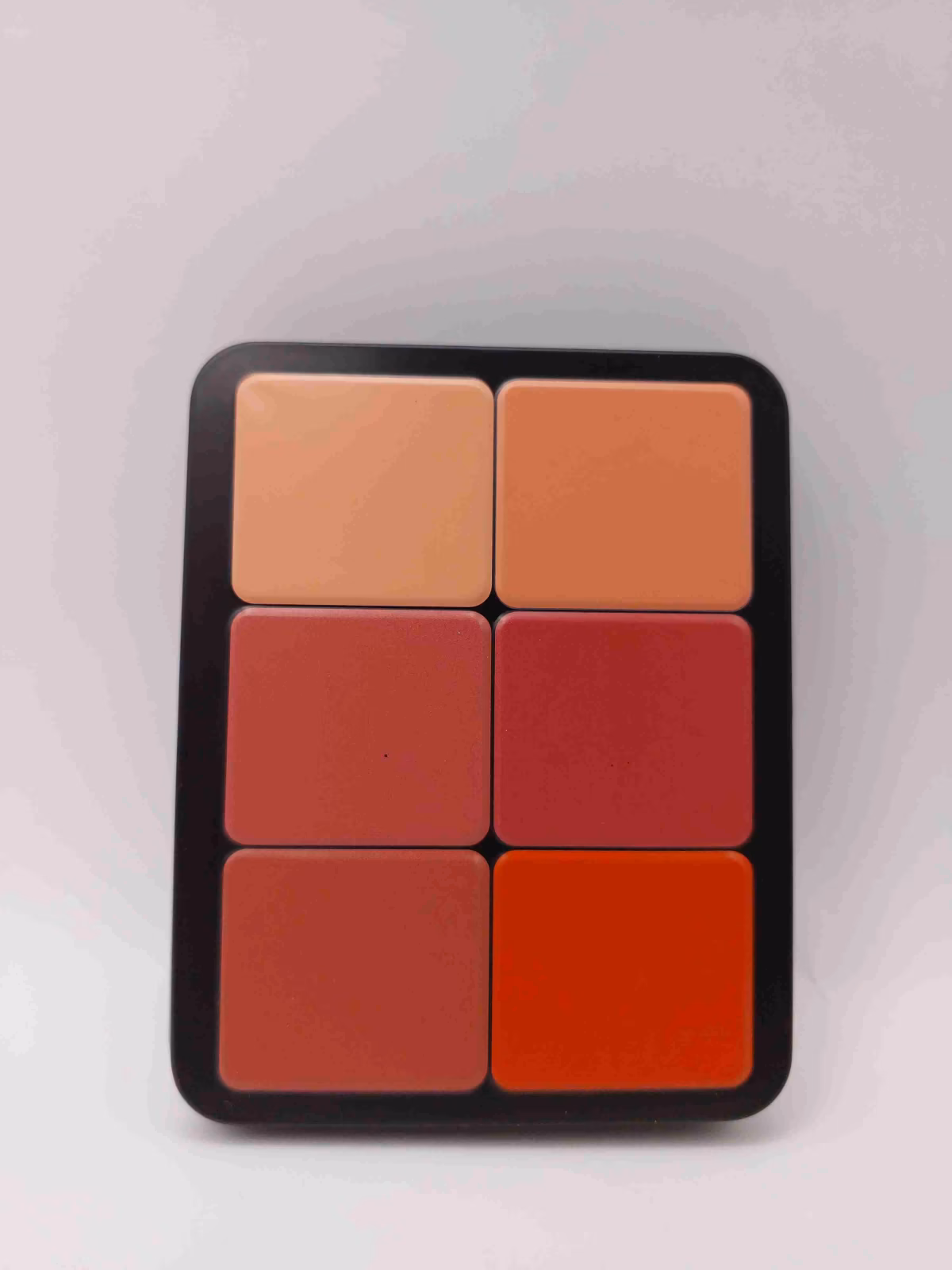 پالت رژگونه کرمی کارلا سیکرت (Carla Secret) — تصویر ۳