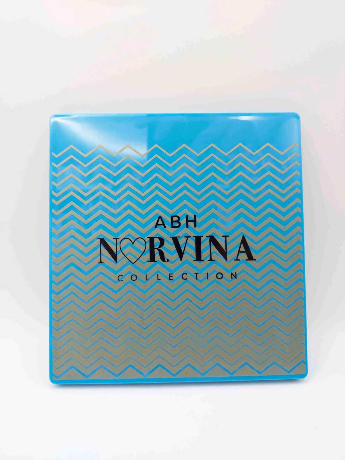 پالت سایه چشم نوروینا (Norvina) برند Anastasia Beverly Hills (ABH) — تصویر ۲