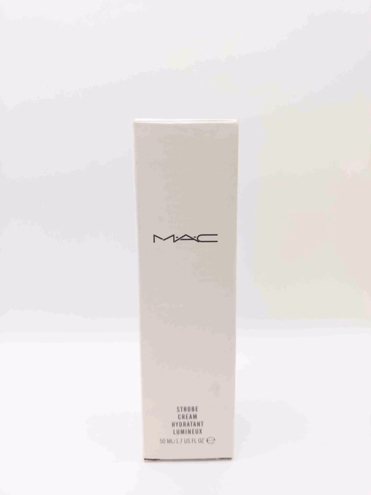 کرم استروبینگ ( درخشان کننده صورت ) مک MAC — تصویر ۳