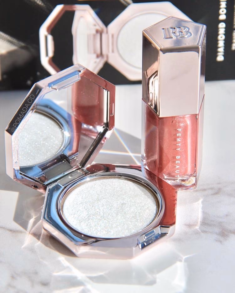 ست مسافرتی و درخشان فنتی بیوتی (Fenty Beauty Diamond Bomb Baby) — تصویر ۳