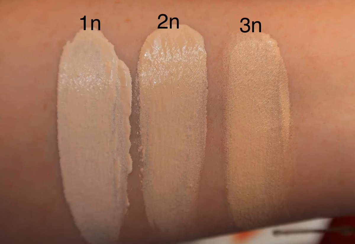 کرم پودر شارلوت تیلبری مدل Airbrush Flawless Foundation — تصویر ۷