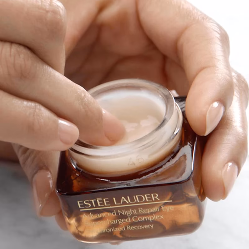 کرم دور چشم استی لادر Advanced Night Repair Eye | ترمیم، آبرسانی و شادابی دور چشم — تصویر ۲
