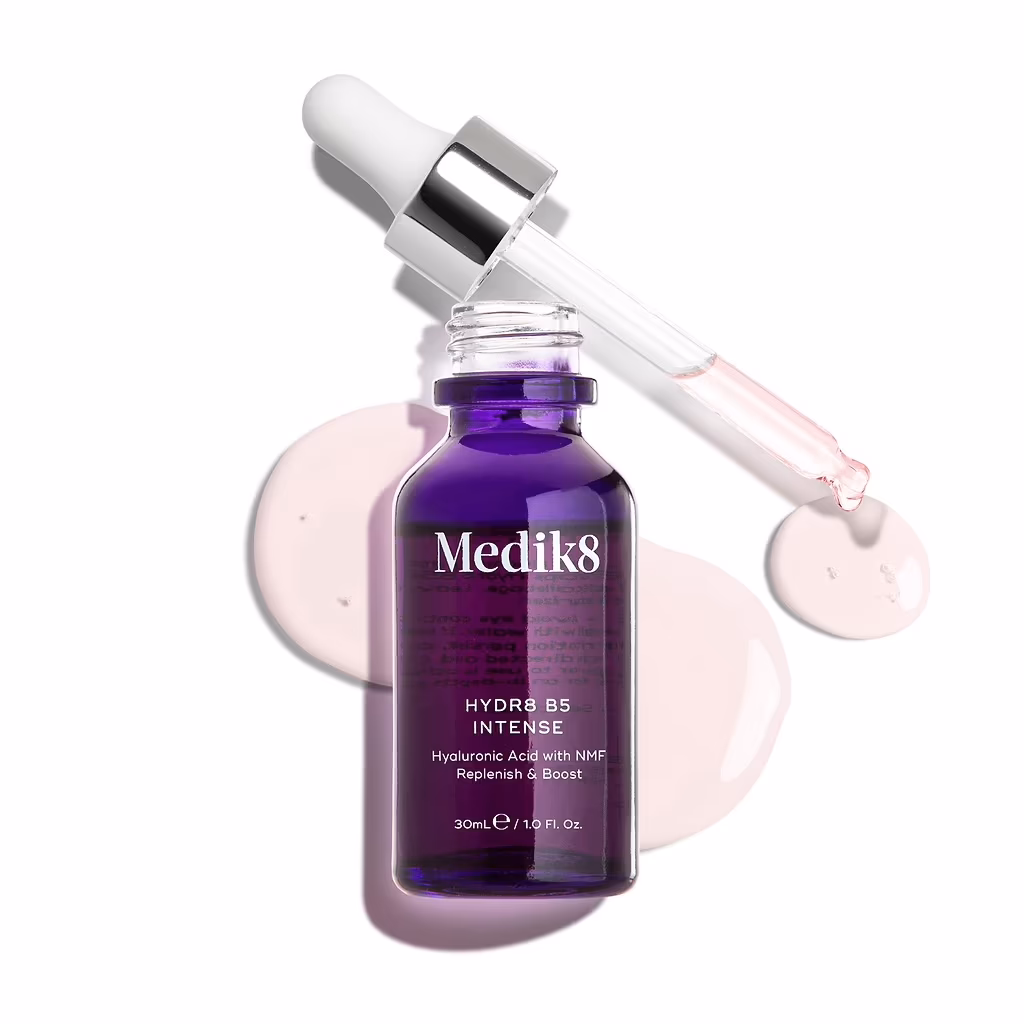 سرم آبرسان Medik8 Hydr8 Intense Hyaluronic Acid | آبرسانی عمیق و ماندگار پوست — تصویر ۲
