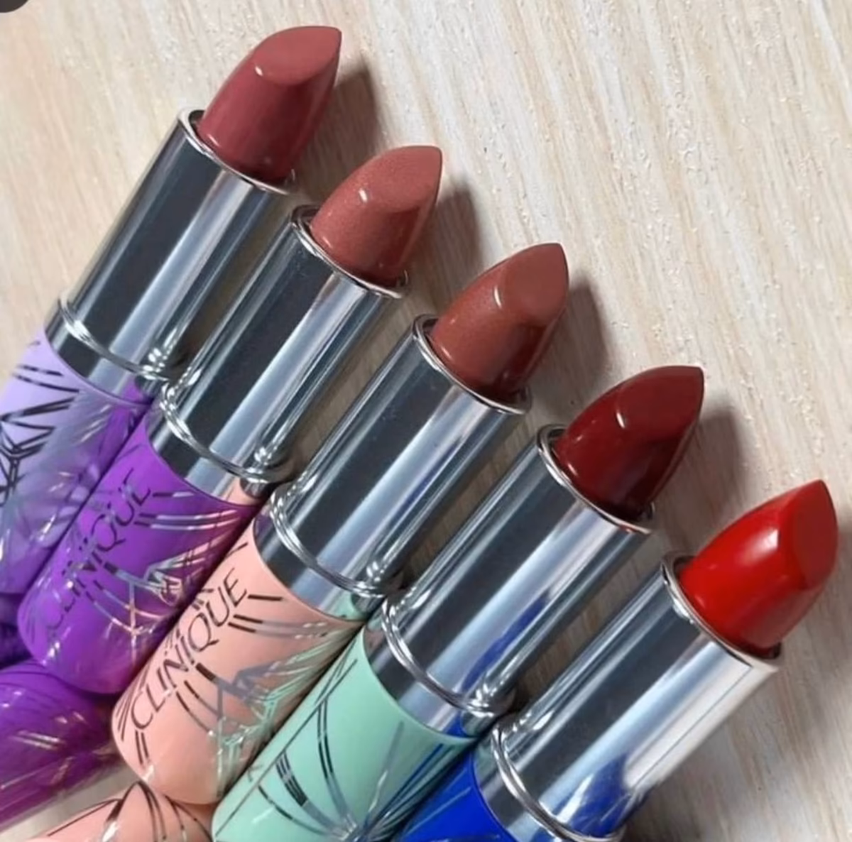 ست ۵ تایی رژ لب‌های فول‌سایز کلینیک (Clinique Pop Lip Colour Set)