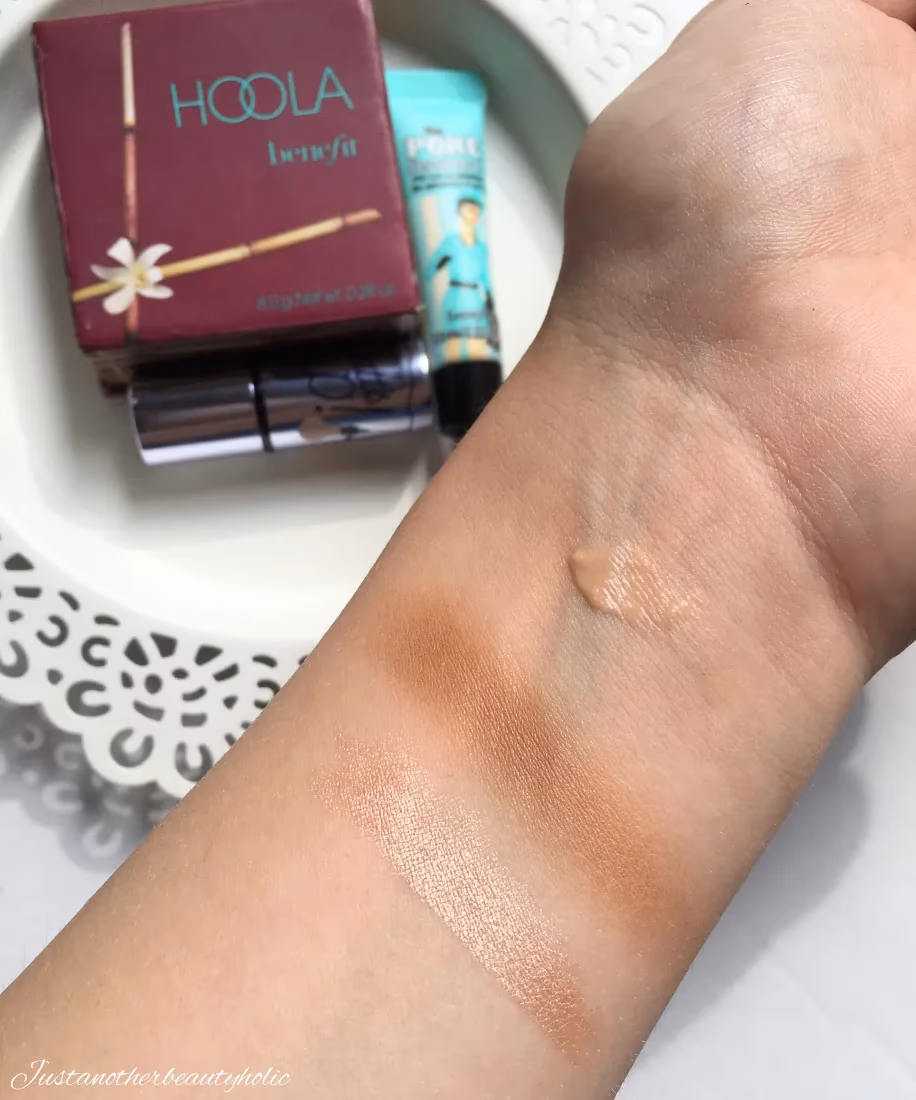 برنزر کلاسیک و پرفروش بنفیت (Benefit Hoola Matte Bronzer) سایز مینی (2.8 گرمی) — تصویر ۳