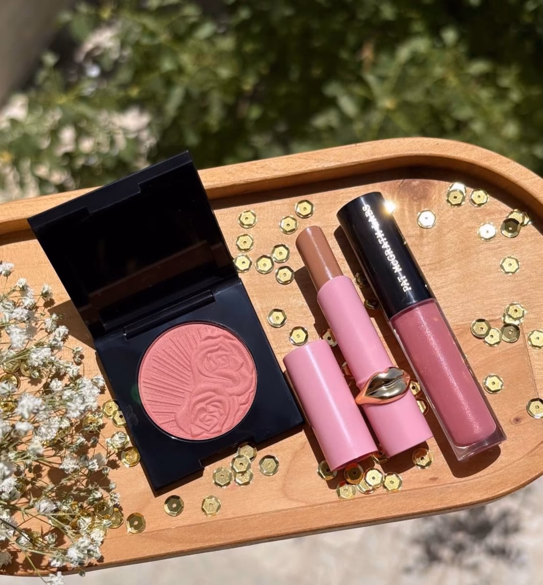 ست لوکس پت مک‌گرث: Divine Rose Jet-Set Kit — تصویر ۹