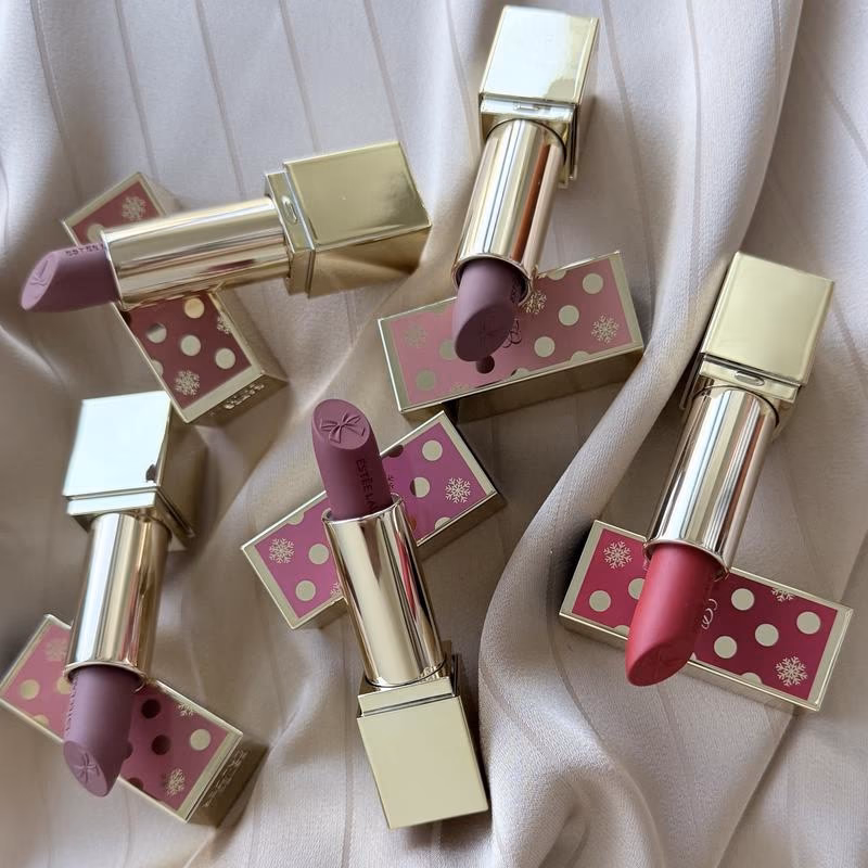 ست ۵ تایی رژلب استی لادر (Estée Lauder Limited Edition Lipstick Set) — تصویر ۶