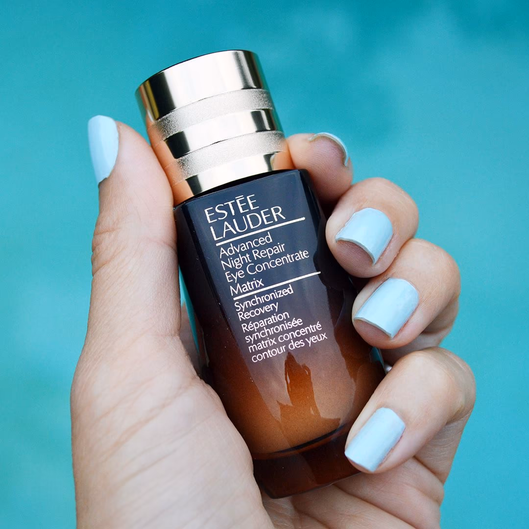 سرم دور چشم استی لادر مدل Eye Concentrate Matrix (Advanced Night Repair) — تصویر ۴
