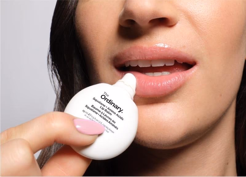 بالم لب اوردینری THE ORDINARY Squalane + Amino Acids Lip Balm — تصویر ۲
