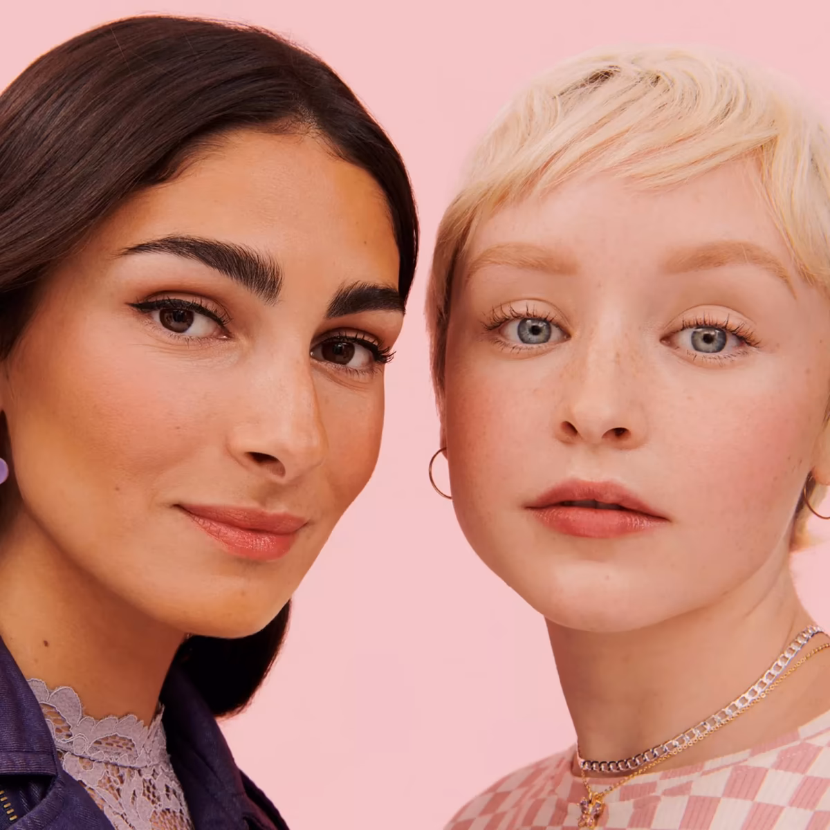 برنزر کلاسیک و پرفروش بنفیت (Benefit Hoola Matte Bronzer) سایز مینی (2.8 گرمی) — تصویر ۸