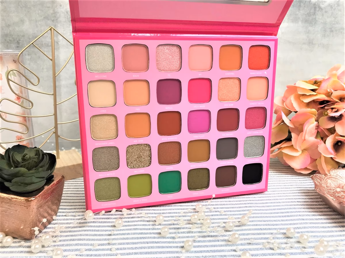 پلت سایه مورفی و جفری استار (Morphe x Jeffree Star Artistry Palette) — تصویر ۲
