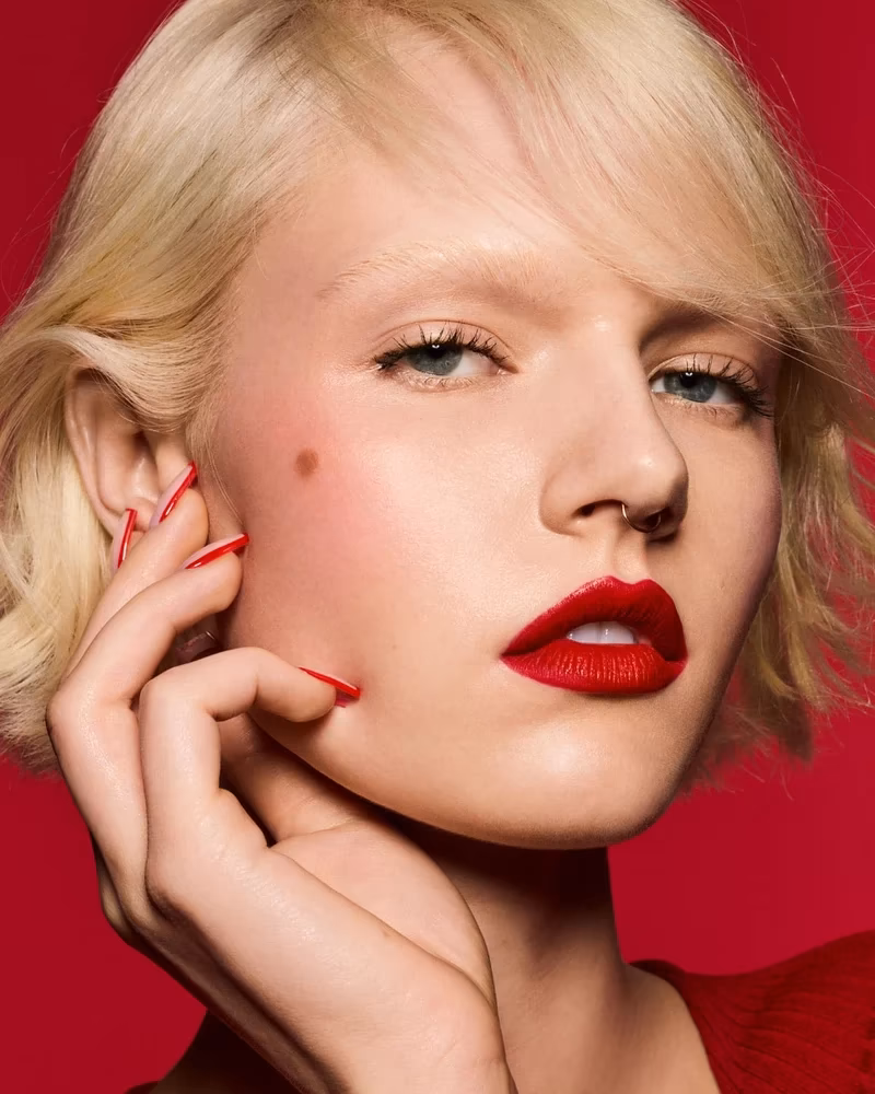 ست آرایشی رویایی فنتی بیوتی (Fenty Beauty) - مجموعه قرمزهای جسورانه — تصویر ۶
