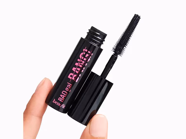 ریمل حجم‌دهنده و بلندکننده بنفیت مدل بدگل بنگ (Benefit BADgal BANG! Volumizing Mascara) — تصویر ۷